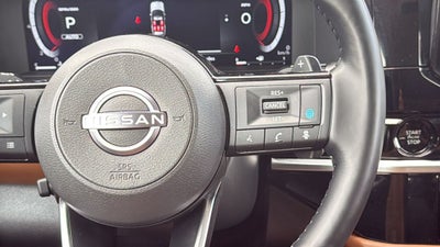 2025 Nissan Pathfinder Platinum