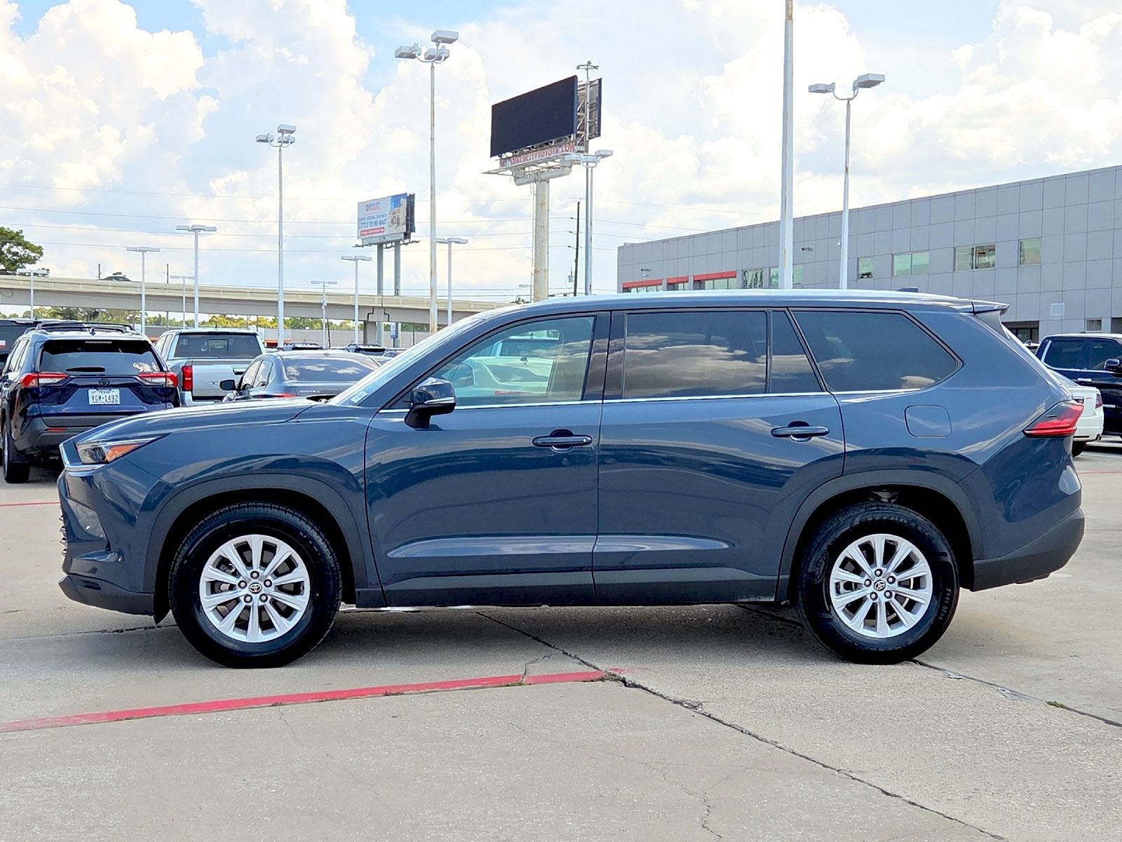 2025 Toyota Grand Highlander XLE