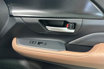 2026 Toyota Highlander MAX Platinum