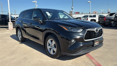 2022 Toyota HIGHLANDER LE