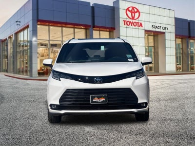 2026 Toyota Sienna Woodland Edition