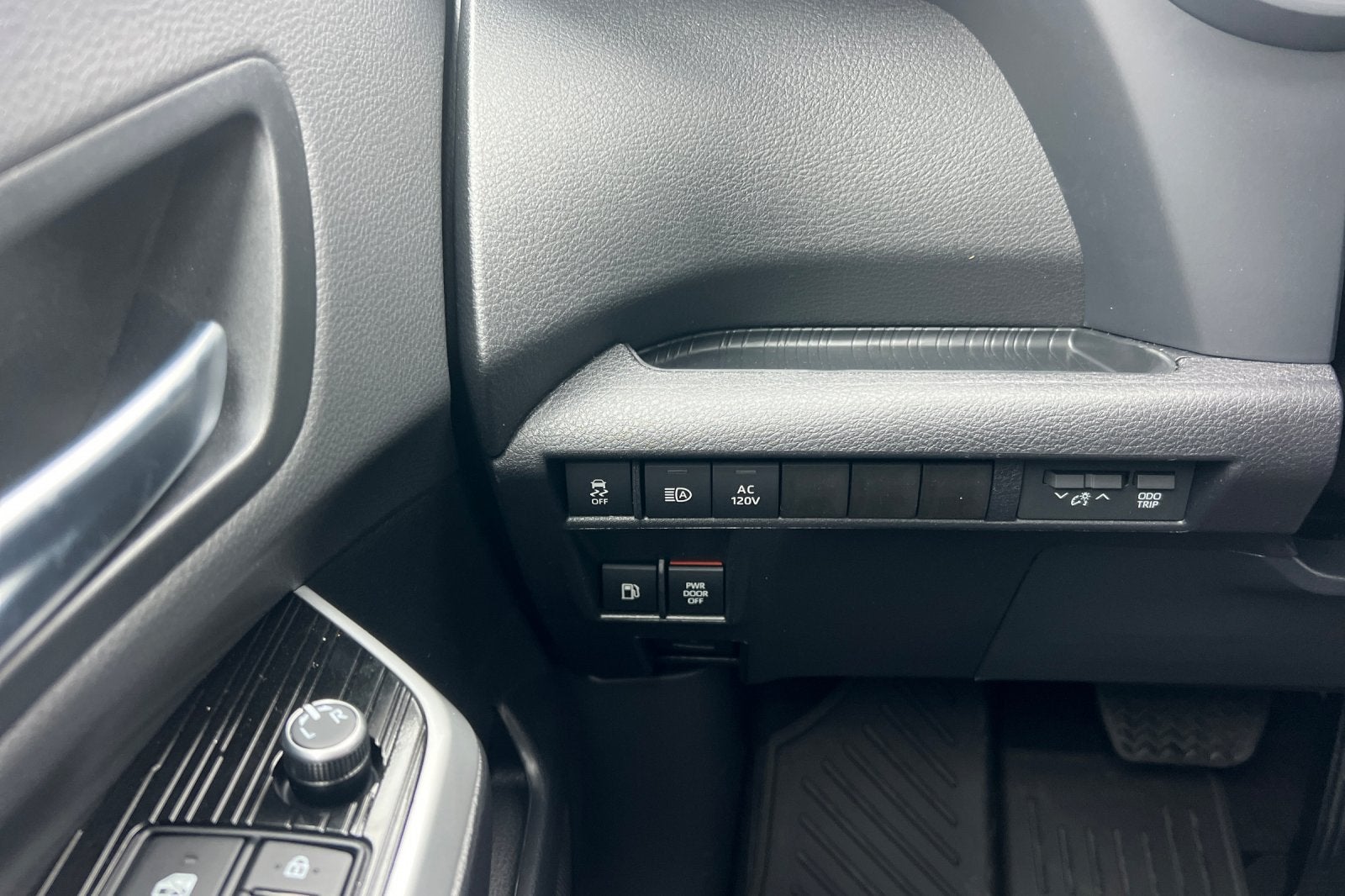 2026 Toyota Sienna Woodland Edition