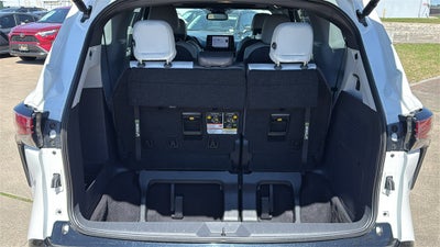 2024 Toyota SIENNA XSE XSE 7 Passenger