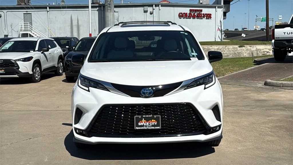 2024 Toyota SIENNA XSE XSE 7 Passenger