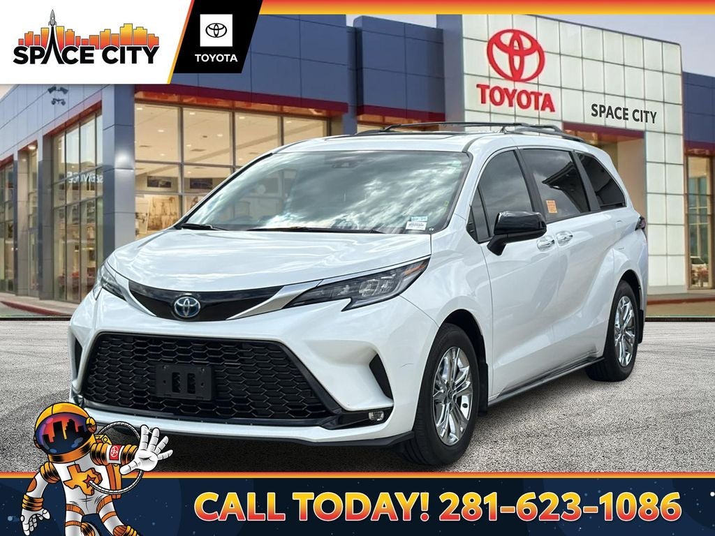2023 Toyota Sienna XSE 7 Passenger