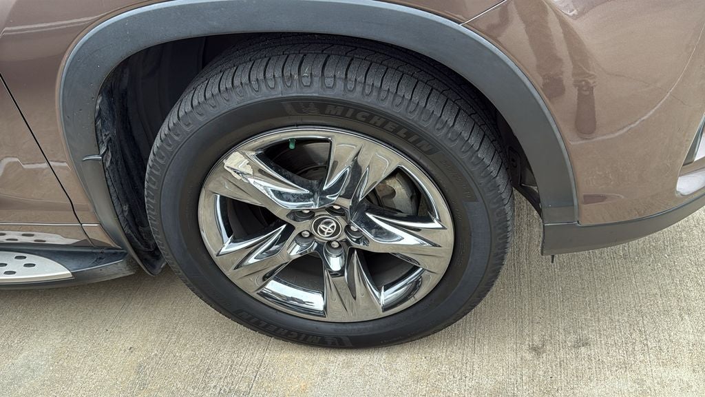 2019 Toyota HIGHLANDER Limited Platinum