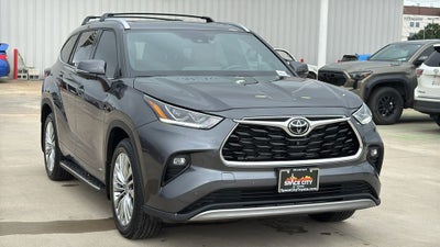 2025 Toyota Highlander Hybrid Platinum
