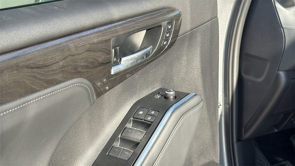 2025 Toyota Highlander Hybrid Hybrid Platinum