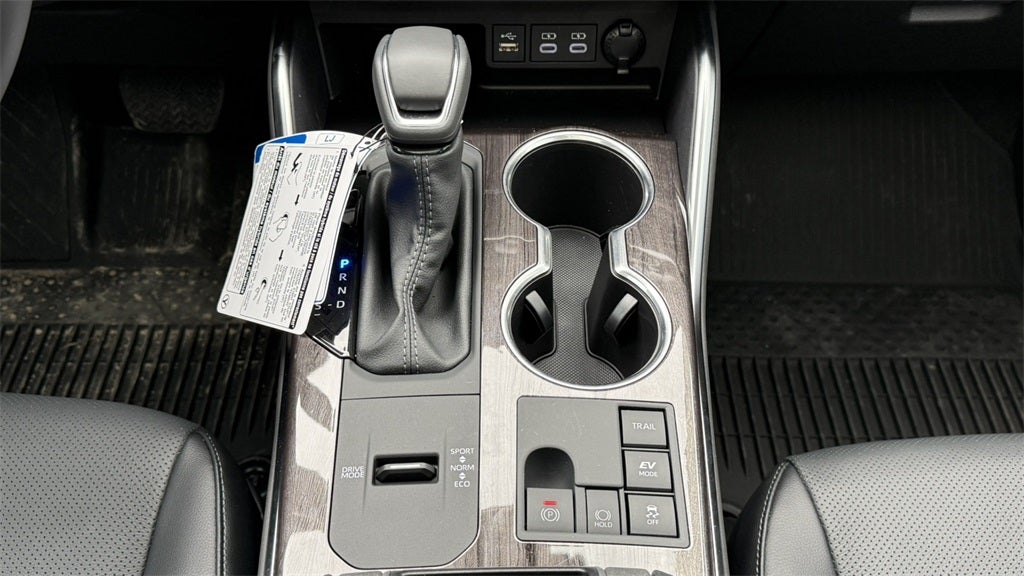 2025 Toyota Highlander Hybrid Hybrid Platinum