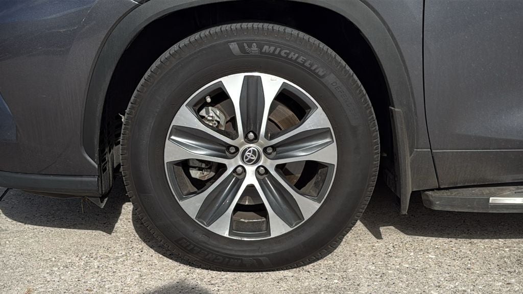 2022 Toyota HIGHLANDER HYBRD XLE