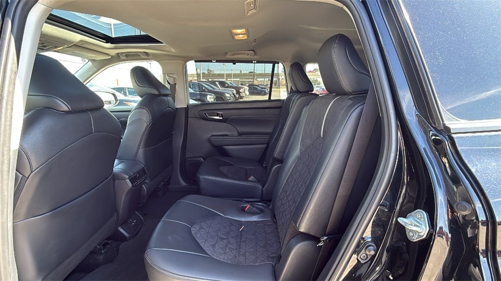 2024 Toyota HIGHLANDER HEV XLE