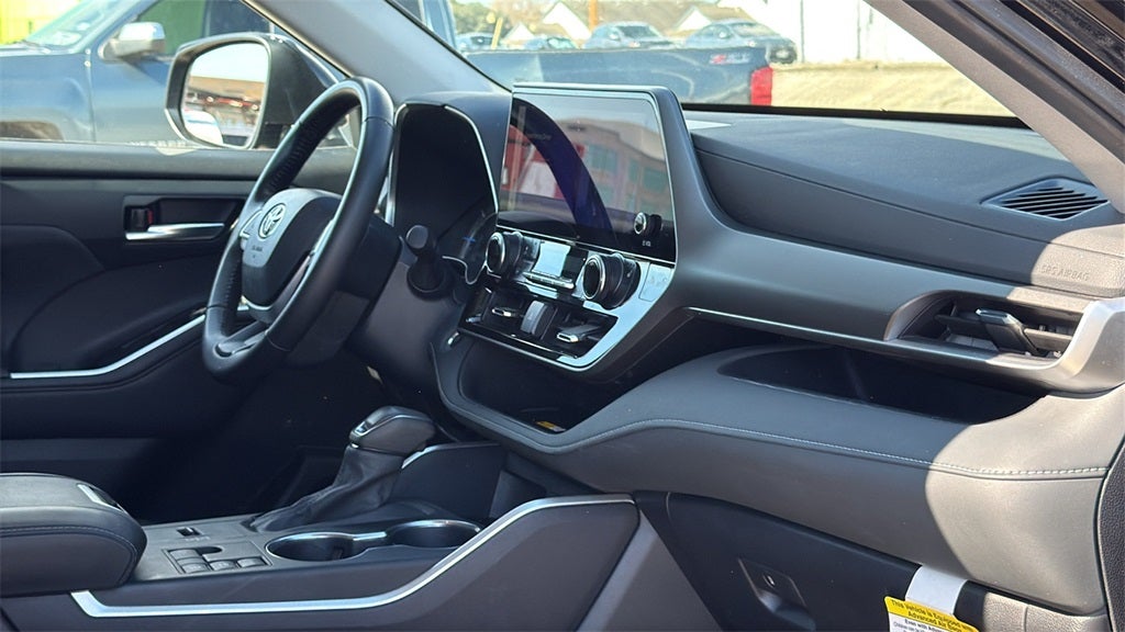 2024 Toyota HIGHLANDER HEV XLE