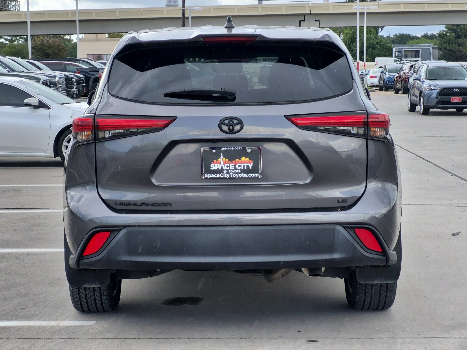 2023 Toyota Highlander LE