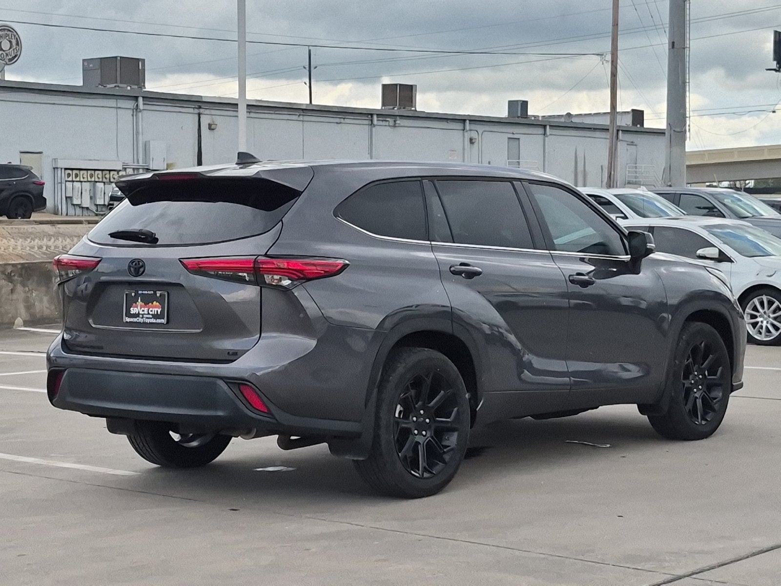 2023 Toyota Highlander LE