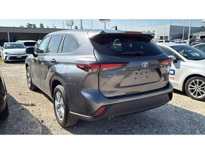 2024 Toyota Highlander LE