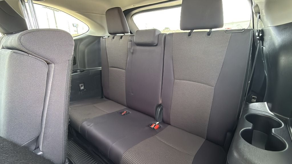 2025 Toyota HIGHLANDER LE