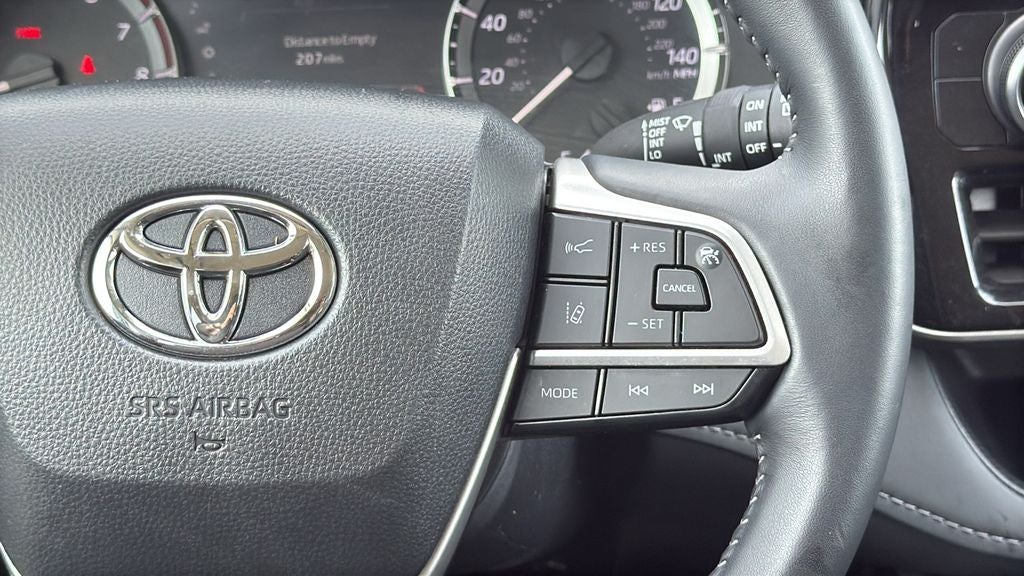 2025 Toyota HIGHLANDER LE