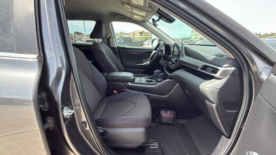 2025 Toyota HIGHLANDER LE