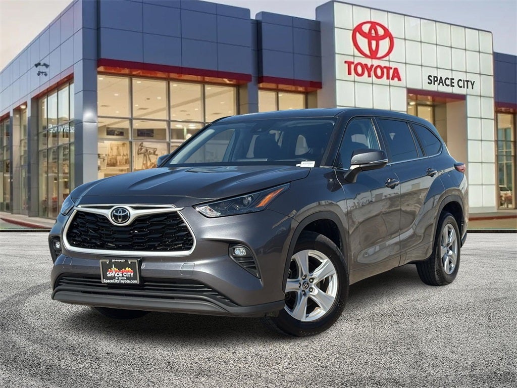 2023 Toyota HIGHLANDER LE