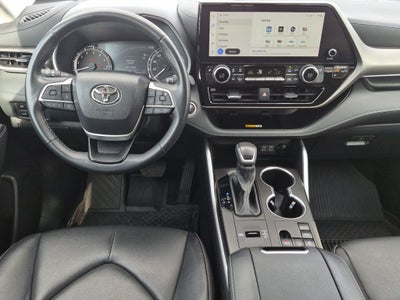 2024 Toyota Highlander XLE
