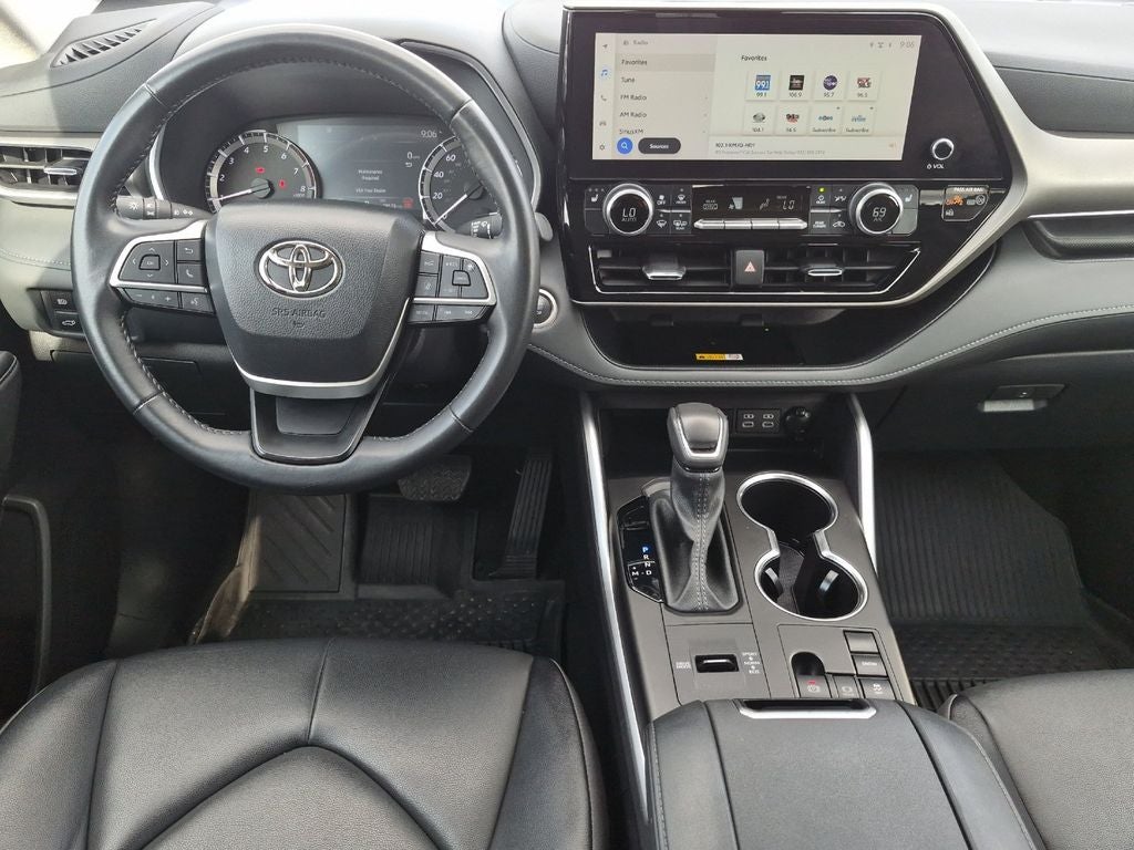 2024 Toyota Highlander XLE