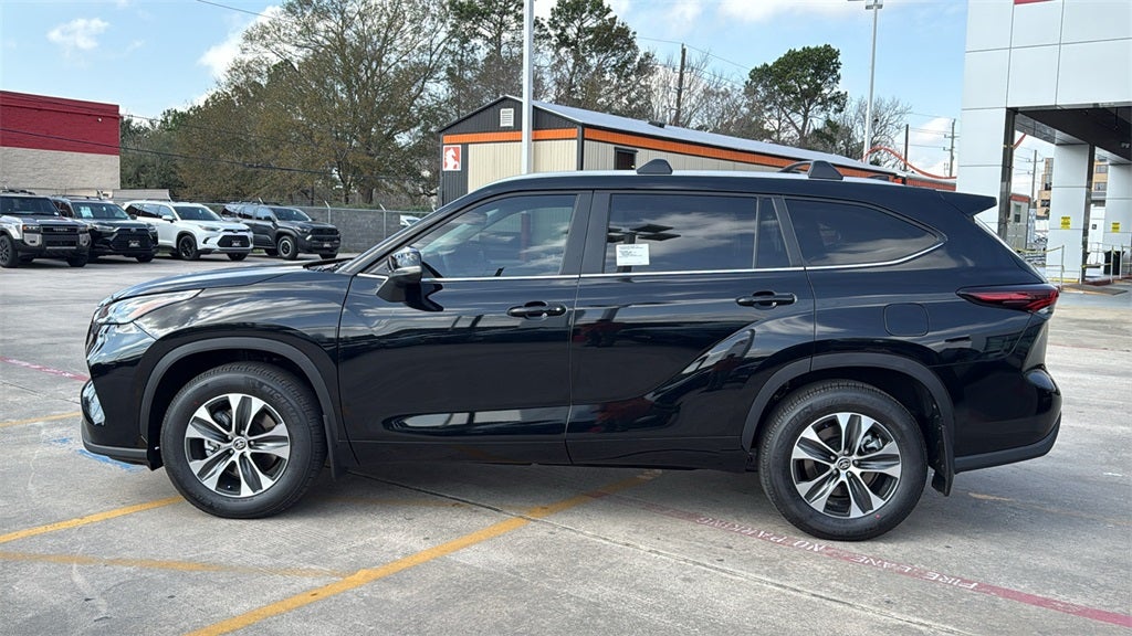 2026 Toyota Highlander XLE