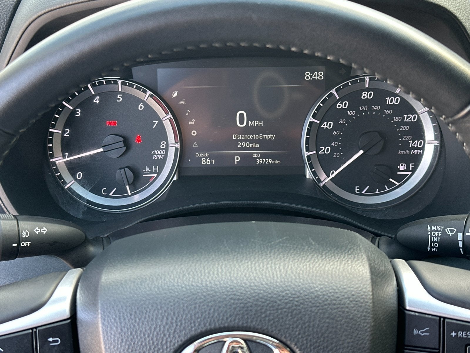 2025 Toyota Highlander LE