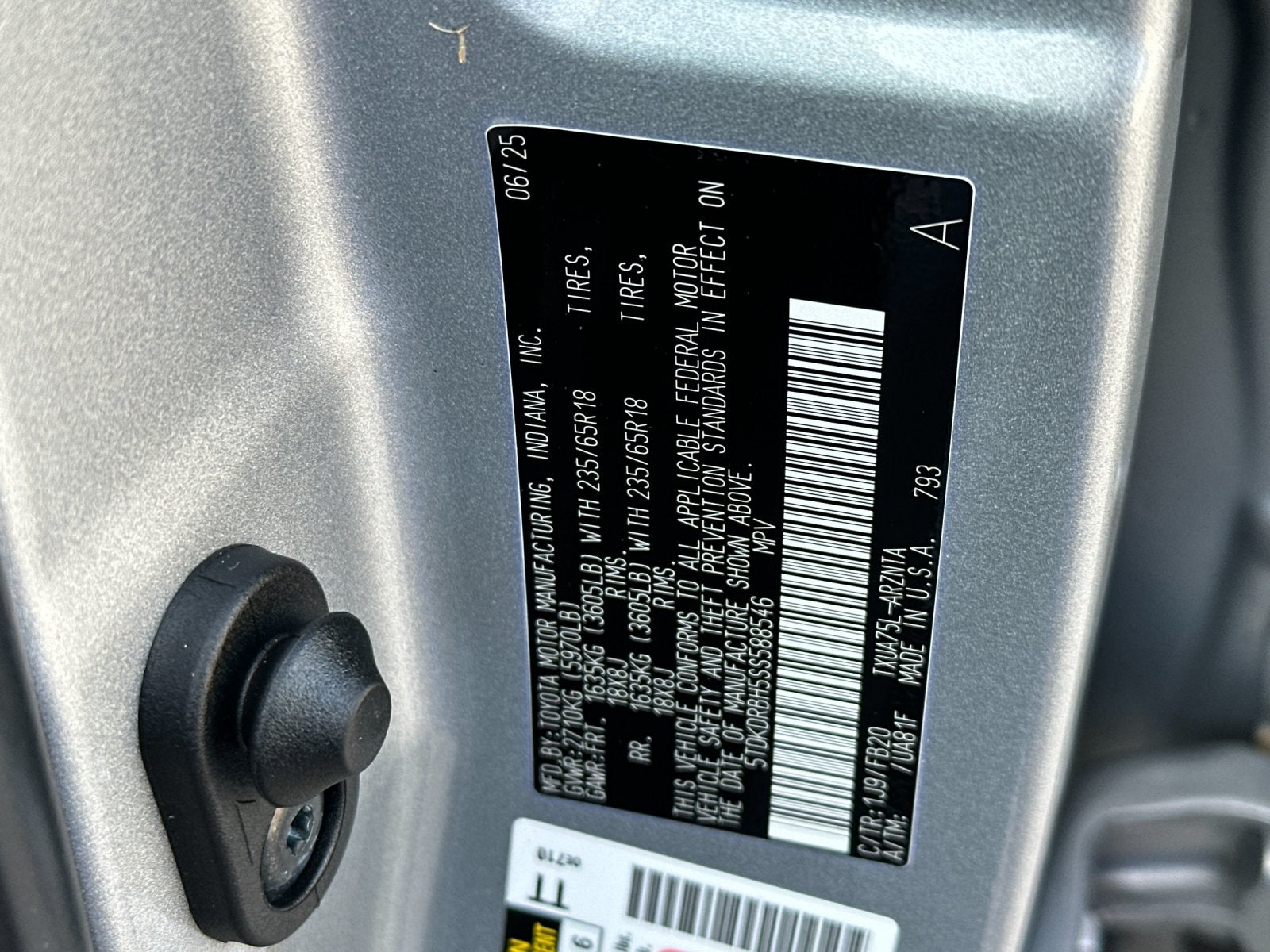 2025 Toyota Highlander LE