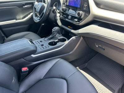 2026 Toyota Highlander XLE