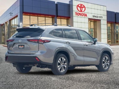2026 Toyota Highlander XLE