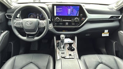 2026 Toyota Highlander Platinum