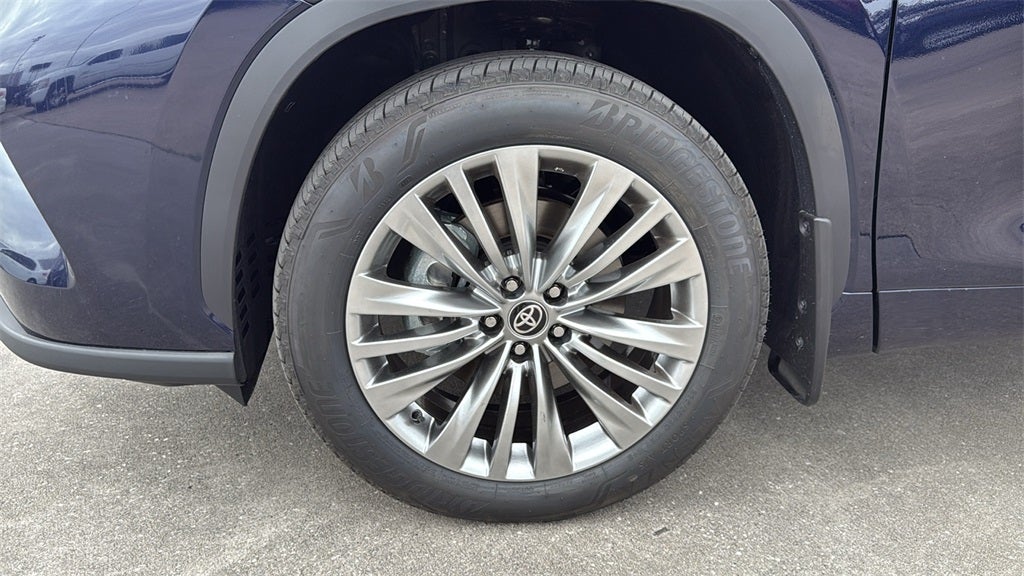 2026 Toyota Highlander Platinum