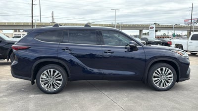 2026 Toyota Highlander Platinum