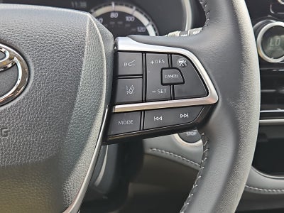 2026 Toyota Highlander XLE