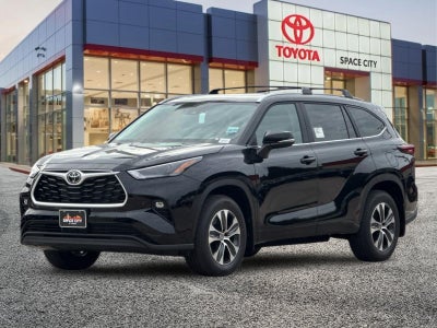 2026 Toyota Highlander XLE