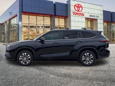 2026 Toyota Highlander XLE