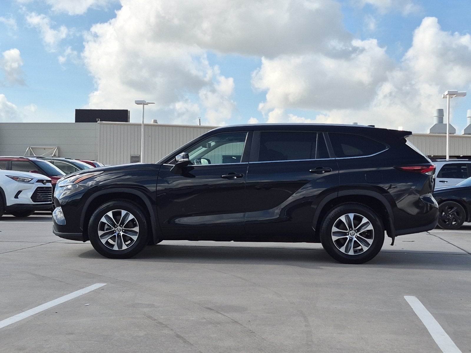 2024 Toyota Highlander XLE