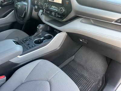 2025 Toyota Highlander LE