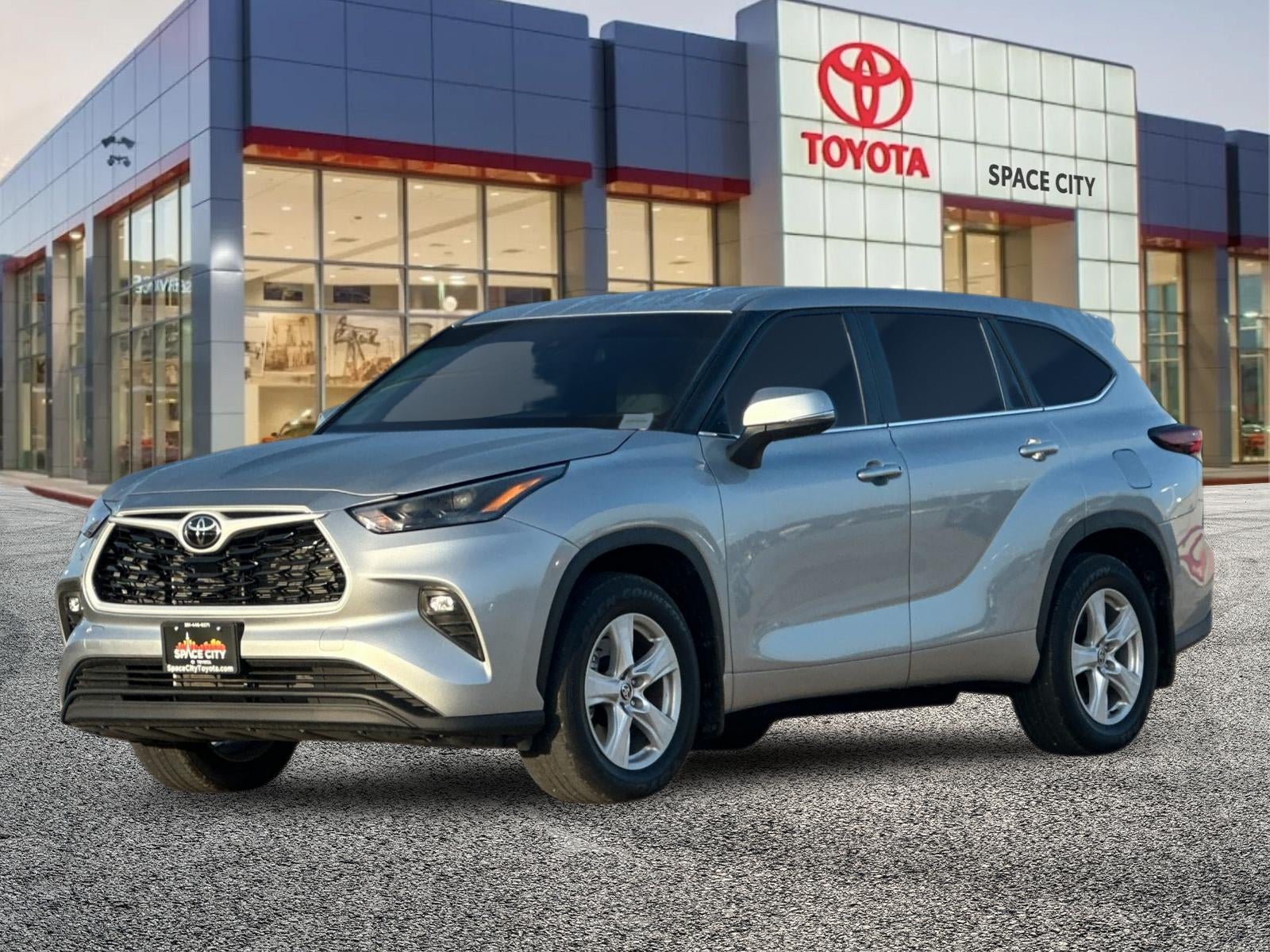 2025 Toyota Highlander LE