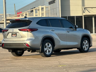 2025 Toyota Highlander LE