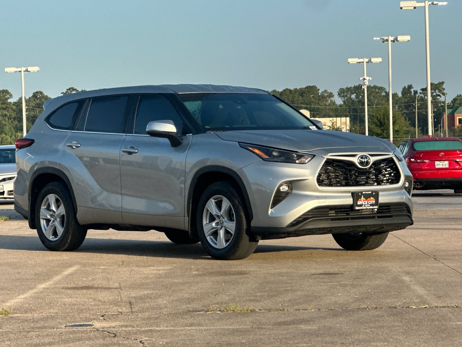 2025 Toyota Highlander LE