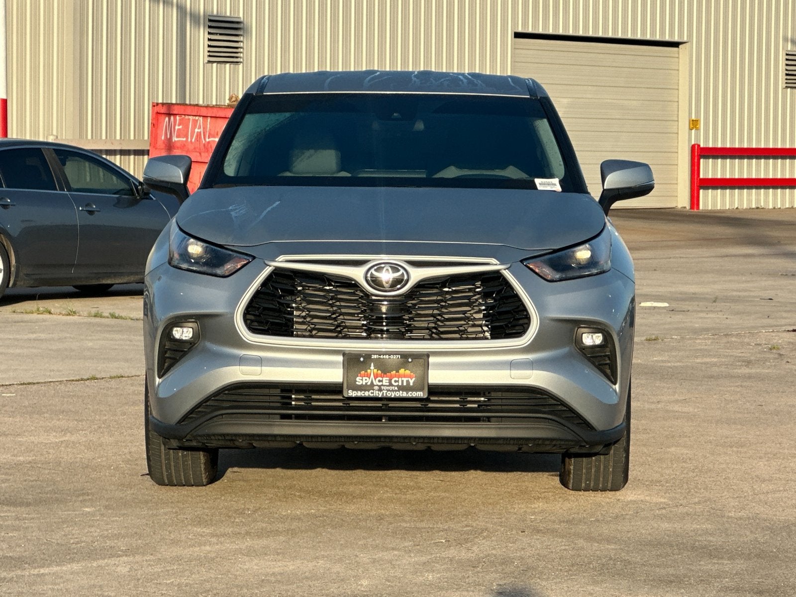 2025 Toyota Highlander LE
