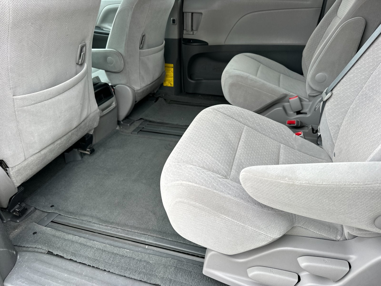 2015 Toyota SIENNA LE 3.5L LE 8 Passenger