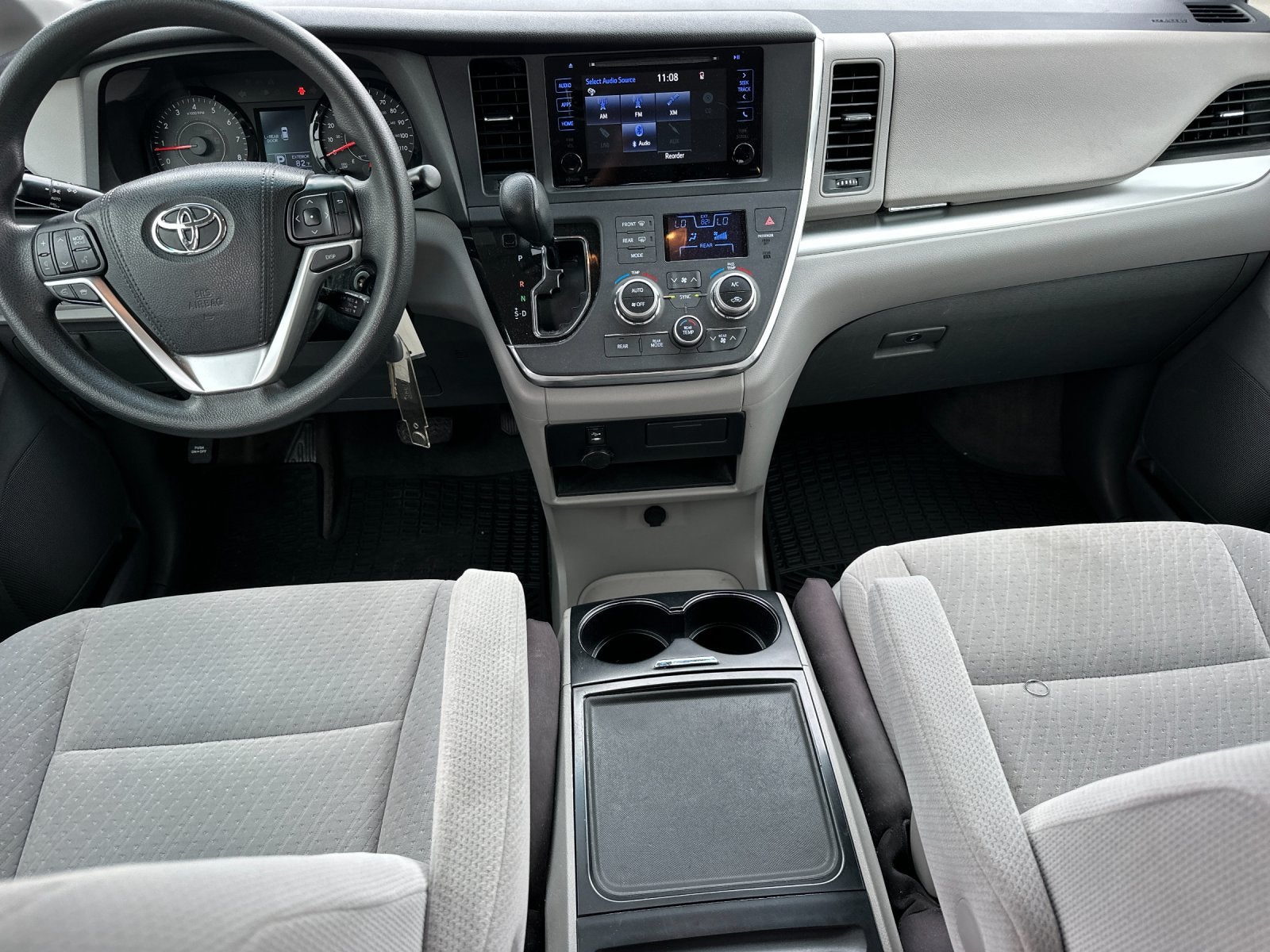 2015 Toyota SIENNA LE 3.5L LE 8 Passenger