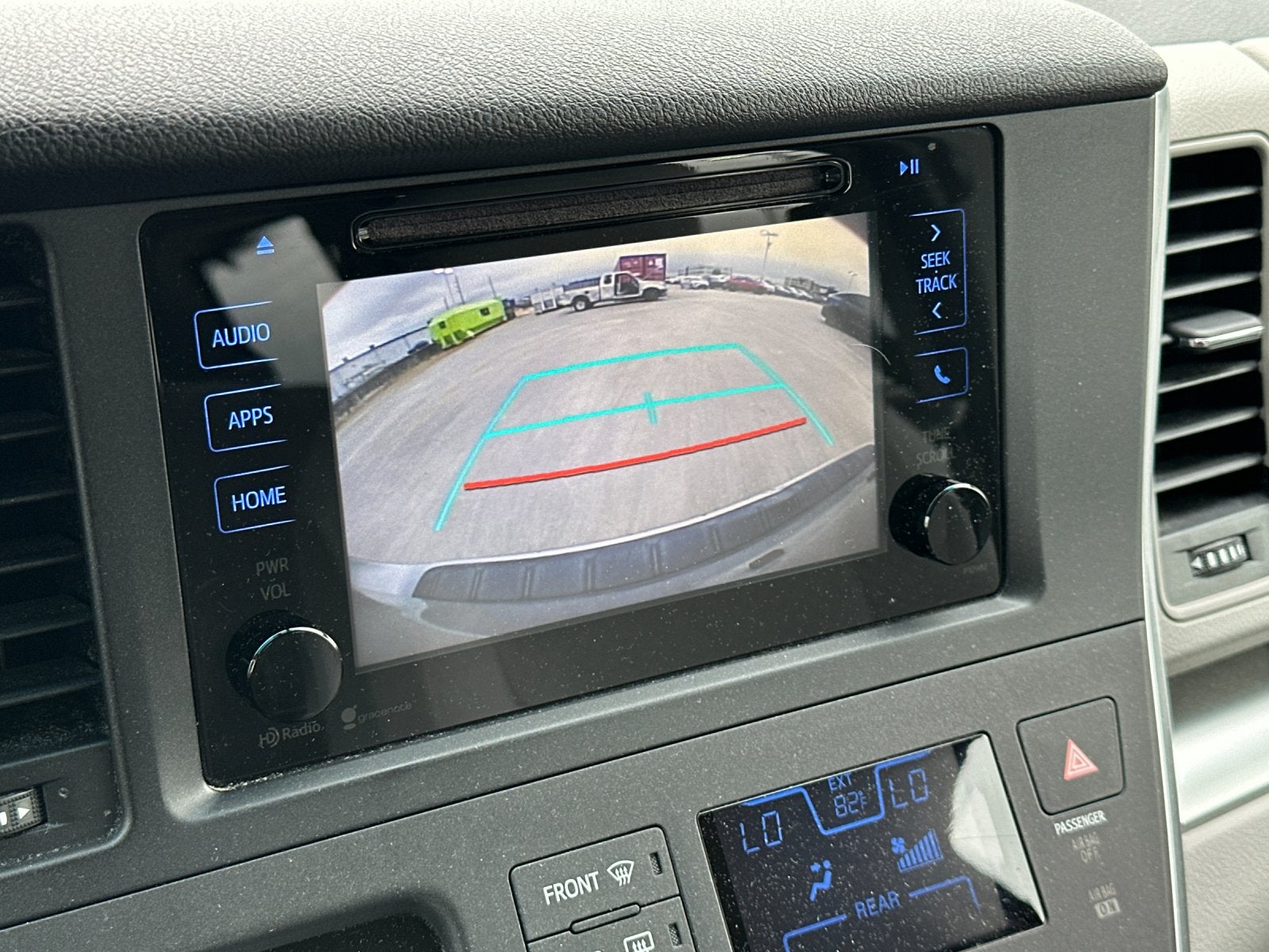 2015 Toyota SIENNA LE 3.5L LE 8 Passenger