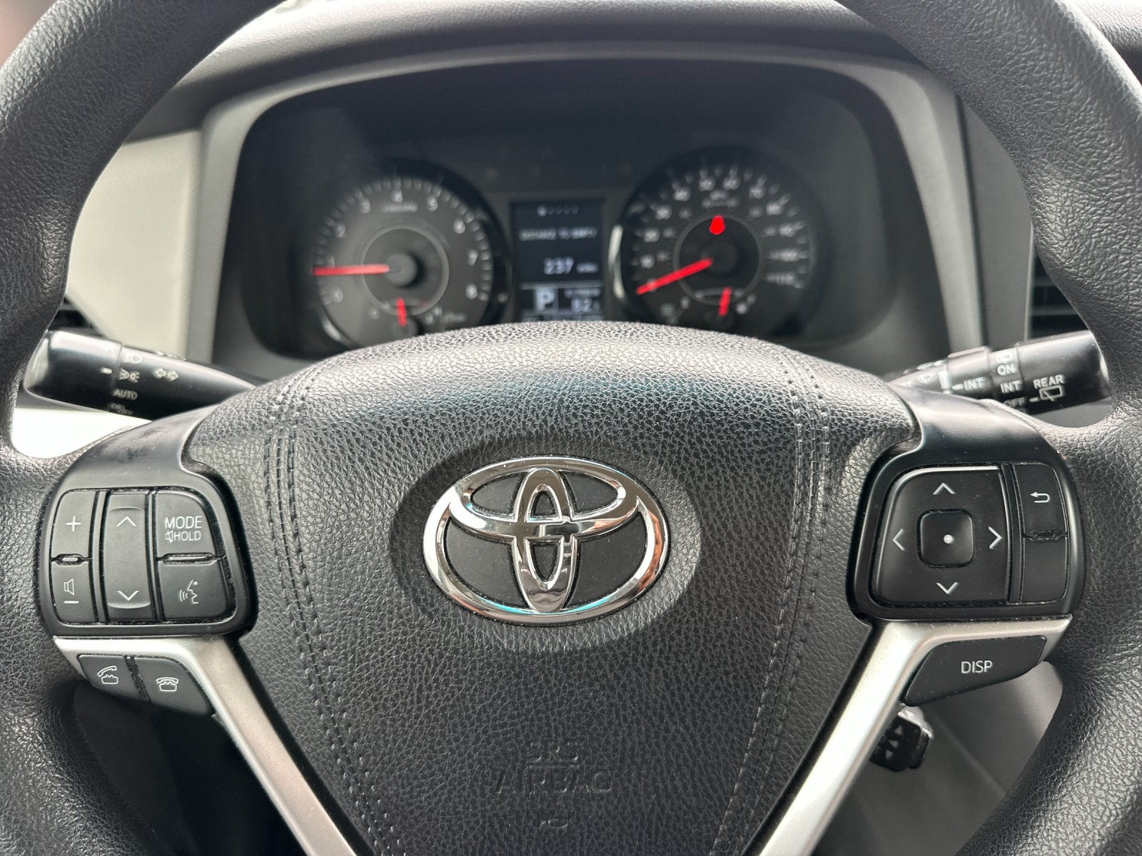 2015 Toyota SIENNA LE 3.5L LE 8 Passenger
