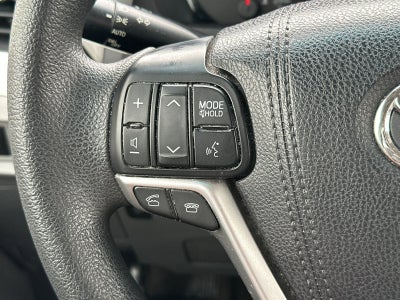 2015 Toyota SIENNA LE 3.5L LE 8 Passenger