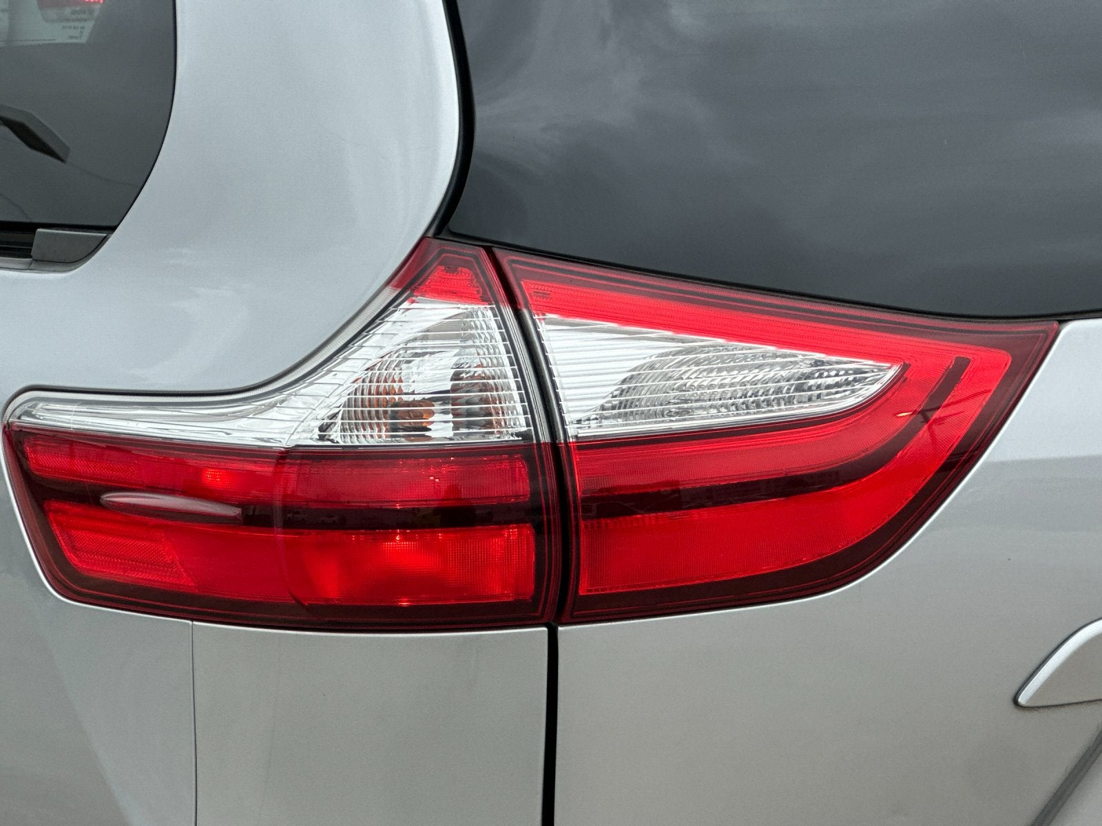 2015 Toyota SIENNA LE 3.5L LE 8 Passenger