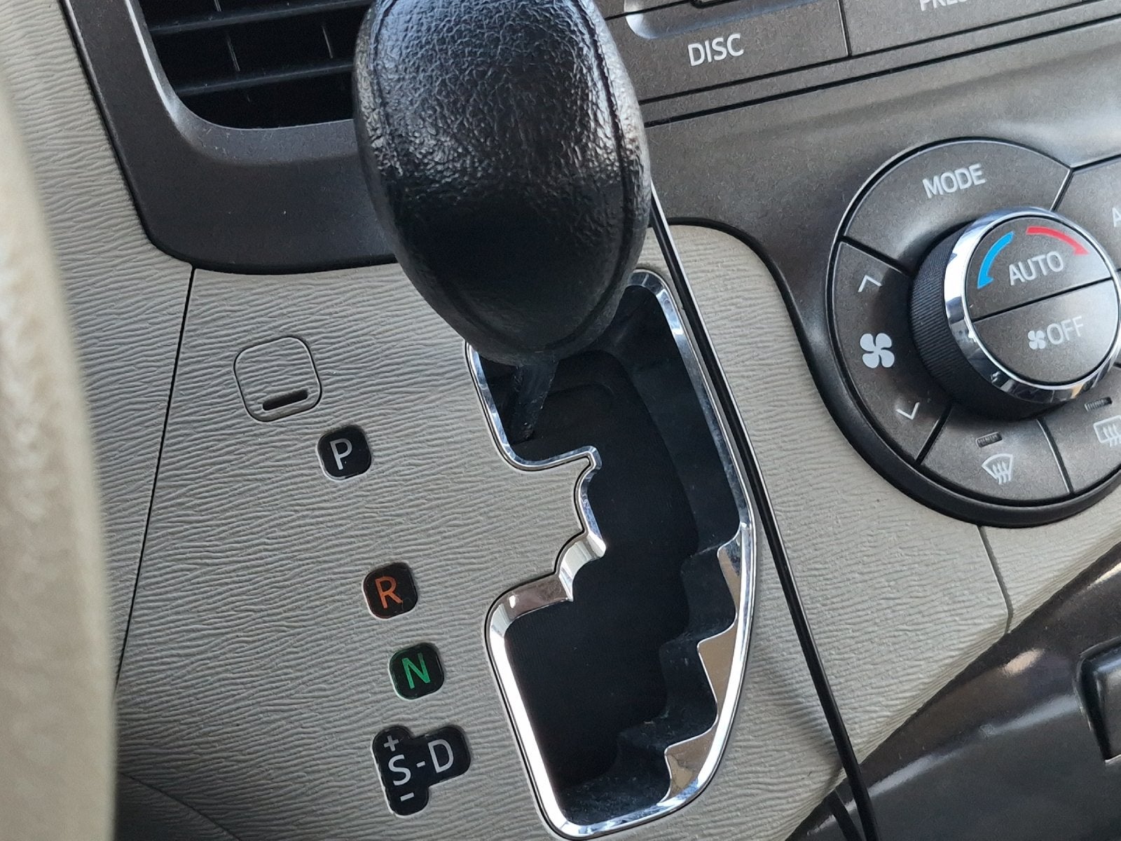 2014 Toyota SIENNA LE 3.5L LE 8 Passenger