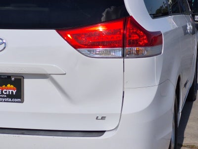 2014 Toyota SIENNA LE 3.5L LE 8 Passenger